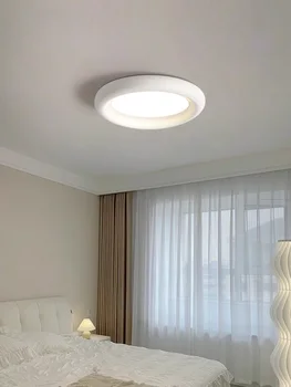 Lâmpada de teto resina creme de vento lâmpada LED moderna e simples para crianças sala cheia de luz de proteção para os olhos quarto principal lâmpada